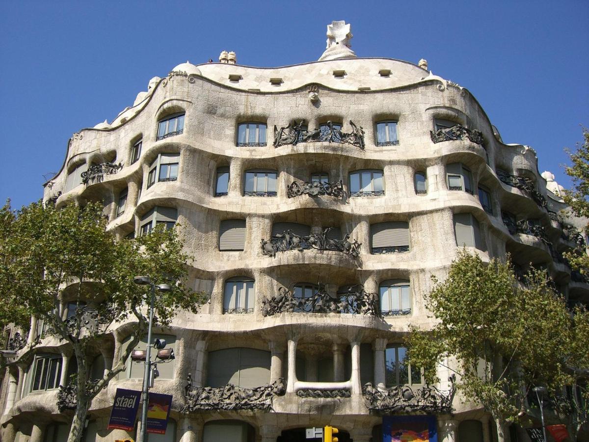 Girona - Modernist Apartments Next To Paseo De Gracia Barcelona Eksteriør billede